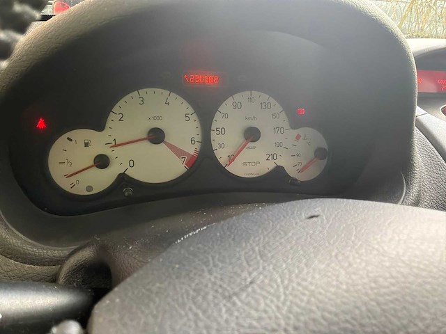 2005 peugeot 206 personenauto - afbeelding 5 van  18