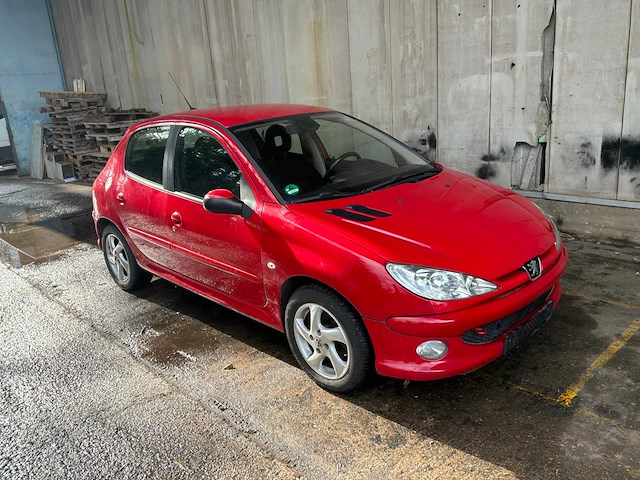 2005 peugeot 206 personenauto - afbeelding 12 van  18