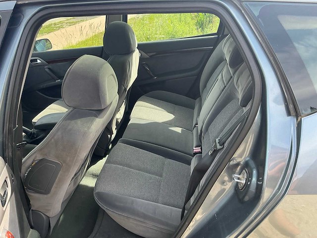 2005 peugeot 407 sw personenauto - afbeelding 13 van  41