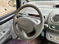 2005 renault twingo personenauto - afbeelding 11 van  17