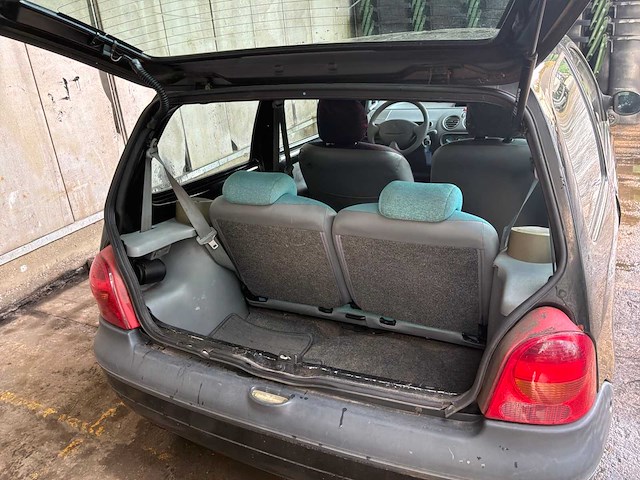 2005 renault twingo personenauto - afbeelding 8 van  17
