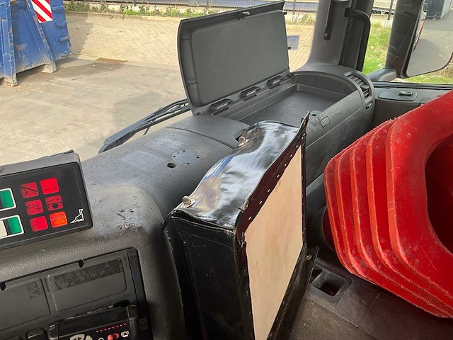 2005 scania db4x2/a12 ladderwagen - afbeelding 14 van  21