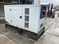 2005 sdmo r110k stroomgenerator niet compleet - afbeelding 4 van  10