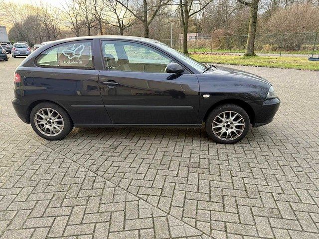 2005 seat ibiza personenauto - afbeelding 14 van  19