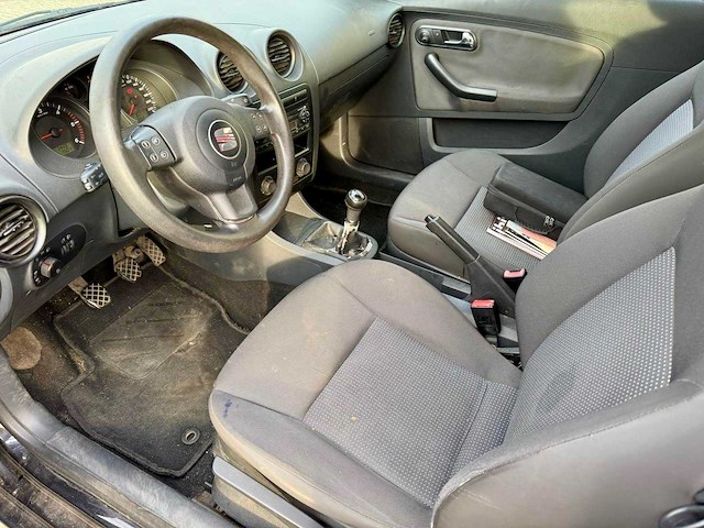 2005 seat ibiza personenauto - afbeelding 19 van  19