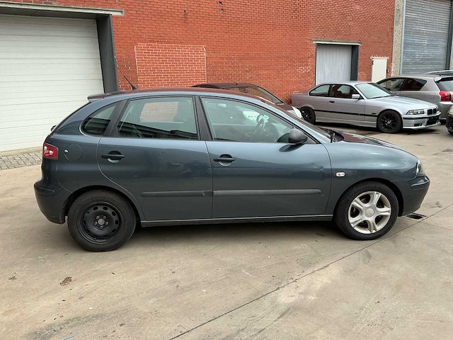 2005 seat ibiza personenauto - afbeelding 12 van  14