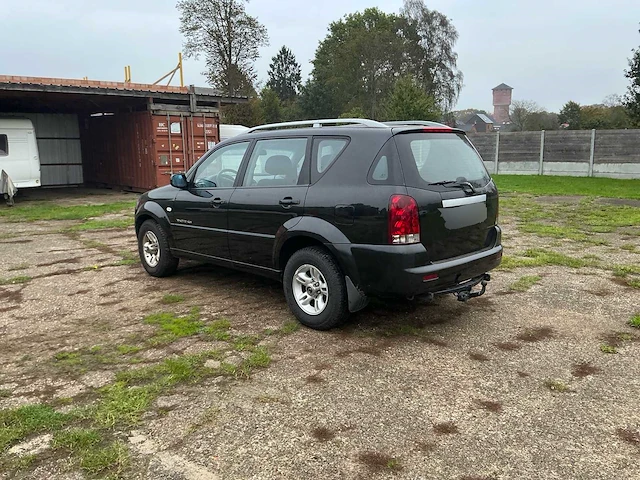 2005 ssangyong rexton 2.7 xdi - 4x4 - lichte vracht - afbeelding 18 van  31