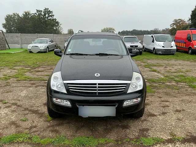 2005 ssangyong rexton 2.7 xdi - 4x4 - lichte vracht - afbeelding 23 van  31