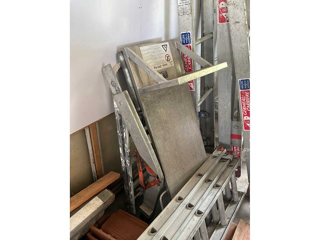 2005 steinweg dzv 200f bouwlift - afbeelding 2 van  3