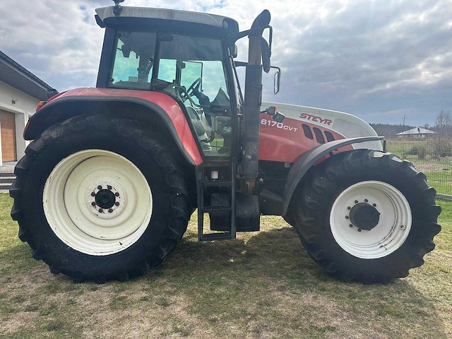 2005 steyr 6170 cvt - vierwielaangedreven landbouwtractor - afbeelding 32 van  35