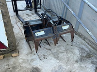 2005 vangaever graafmak met pieken voor bobcat graafbak - afbeelding 9 van  10