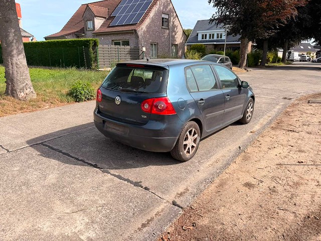 2005 volkswagen golf personenauto - afbeelding 14 van  17