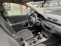 2005 volkswagen passat - afbeelding 16 van  31