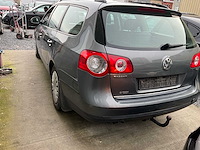 2005 volkswagen passat - afbeelding 27 van  31