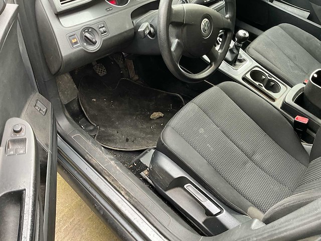 2005 volkswagen passat - afbeelding 31 van  31