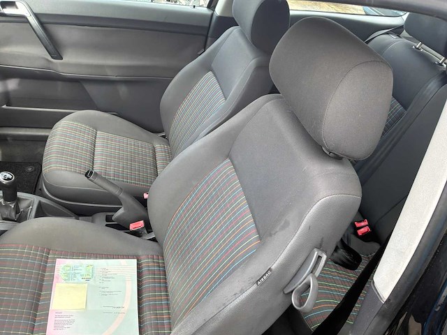 2005 volkswagen polo personenauto - afbeelding 10 van  15