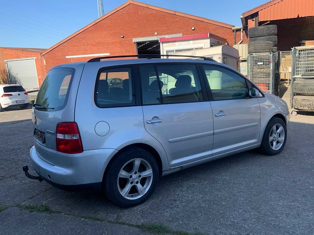 2005 volkswagen touran 2.0 fsi personenauto - afbeelding 12 van  15