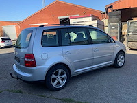 2005 volkswagen touran 2.0 fsi personenauto - afbeelding 12 van  15