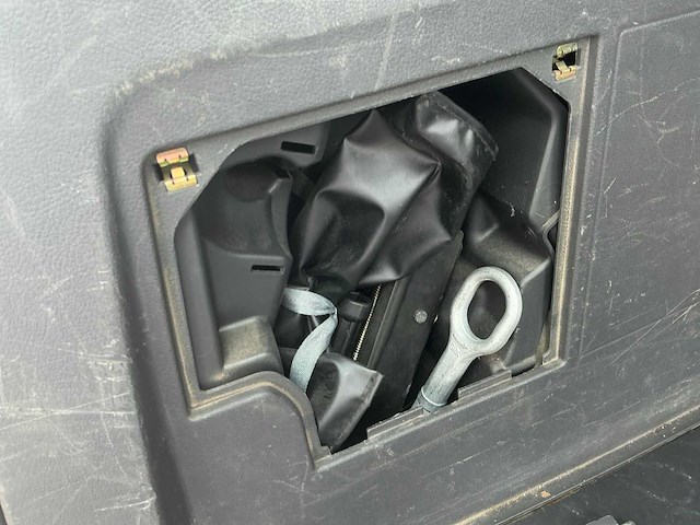 2005 volkswagen touran personenauto - afbeelding 17 van  36