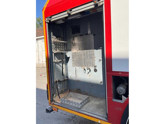 2005 volvo fmfh tankautospuit - afbeelding 9 van  44