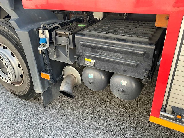 2005 volvo fmfh tankautospuit - afbeelding 27 van  44