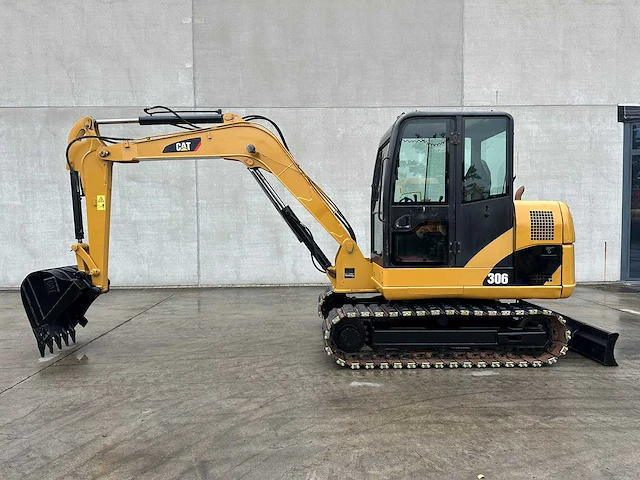 2006 - caterpillar - 306 - midi-excavator - afbeelding 38 van  40