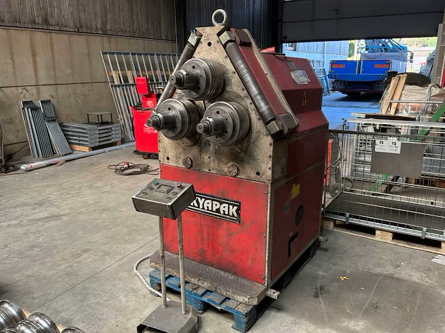 2006 akyapak model: apk 81 roller bending machine / roller bending machine - 3-roller hydraulische buigmachine – 5,5 kw + veel rollers - afbeelding 11 van  18
