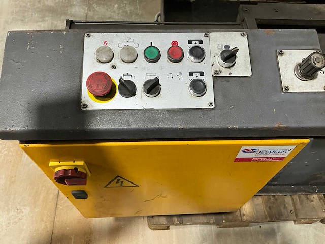 2006 beka-mak bmsy 320g horizontale lintzaagmachine - afbeelding 2 van  3