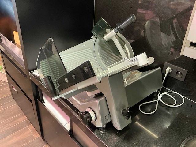 2006 bizerna se 12 t snijmachine - afbeelding 1 van  8