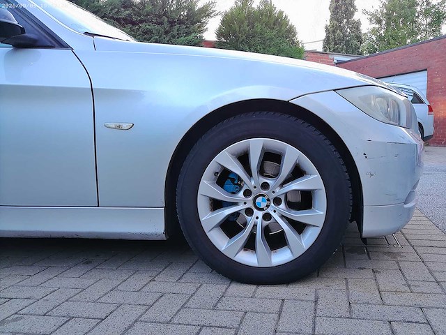 2006 bmw 320i - personenauto - afbeelding 30 van  43