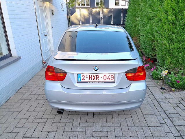 2006 bmw 320i - personenauto - afbeelding 23 van  43