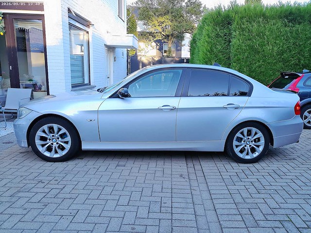 2006 bmw 320i - personenauto - afbeelding 2 van  43
