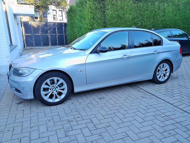 2006 bmw 320i - personenauto - afbeelding 1 van  43
