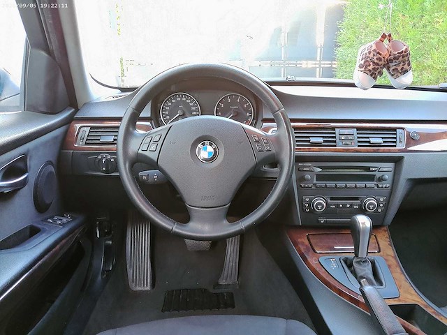 2006 bmw 320i - personenauto - afbeelding 13 van  43