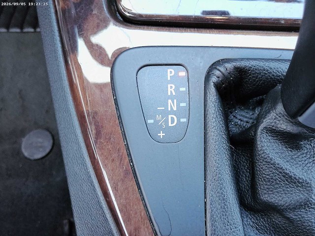 2006 bmw 320i - personenauto - afbeelding 14 van  43