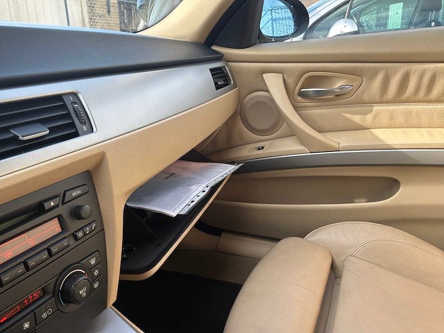 2006 bmw 320i personenauto - afbeelding 8 van  29