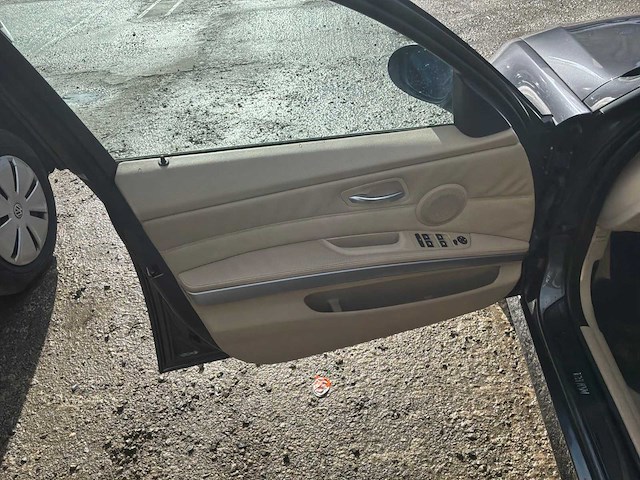 2006 bmw 320i personenauto - afbeelding 10 van  24