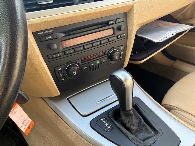 2006 bmw 320i personenauto - afbeelding 15 van  24
