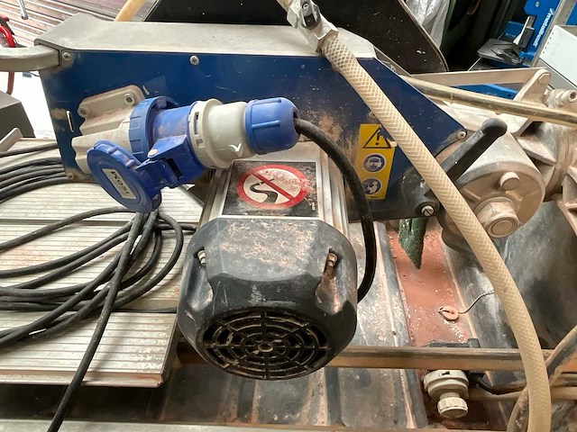 2006 carat t-3510 laser zaagtafel steen - functioneel - afbeelding 7 van  9