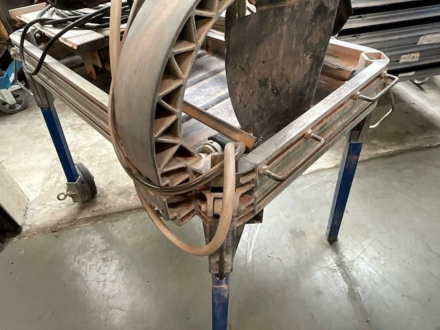 2006 carat t-3510 laser zaagtafel steen - functioneel - afbeelding 8 van  9