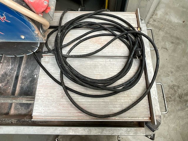 2006 carat t-3510 laser zaagtafel steen - functioneel - afbeelding 5 van  9