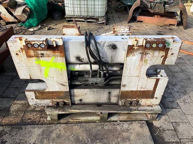 2006 cascade 70d-cfs-ca61x hydraulische vorkenklem (70d71846-a-499467-1) - afbeelding 5 van  9