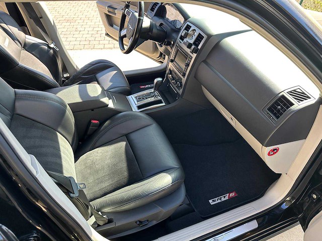 2006 chrysler 300c srt8 6.1 hemi v8 - afbeelding 3 van  69