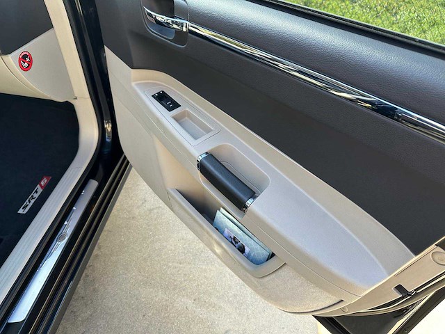 2006 chrysler 300c srt8 6.1 hemi v8 - afbeelding 26 van  69