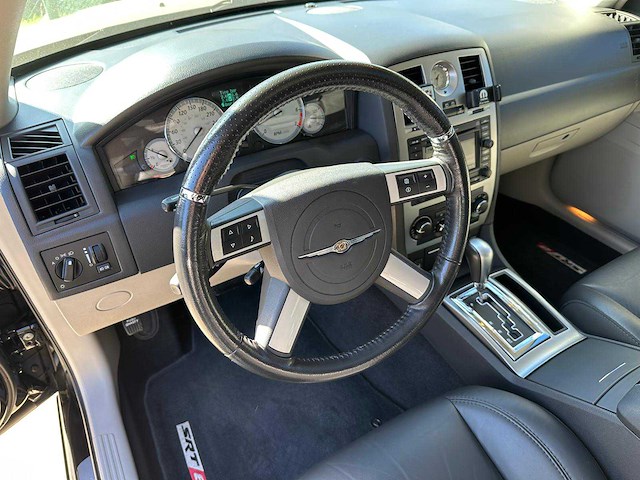 2006 chrysler 300c srt8 6.1 hemi v8 - afbeelding 30 van  69