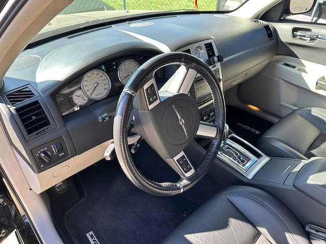 2006 chrysler 300c srt8 6.1 hemi v8 - afbeelding 48 van  69