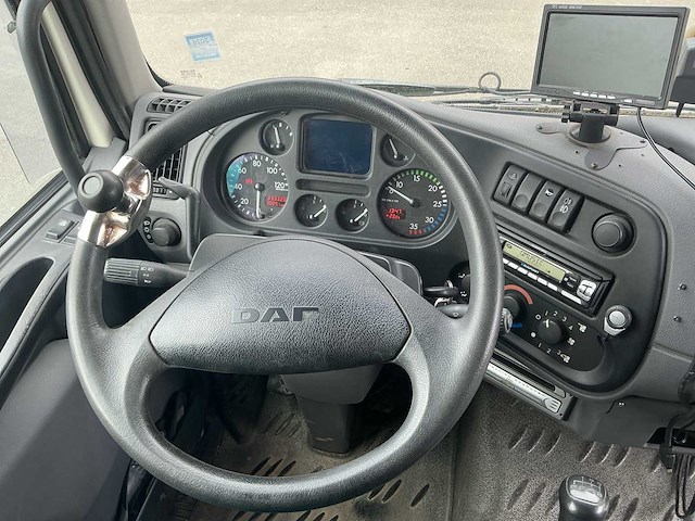 2006 daf lf45 vrachtwagen paardentransport - afbeelding 14 van  48