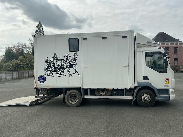 2006 daf lf45 vrachtwagen paardentransport - afbeelding 34 van  48