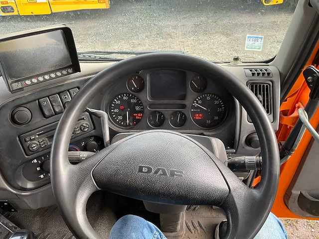 2006 daf lf55 vrachtwagen veegmachine - afbeelding 39 van  50