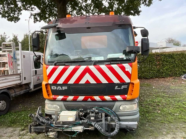 2006 daf lf55 vrachtwagen veegmachine - afbeelding 49 van  50